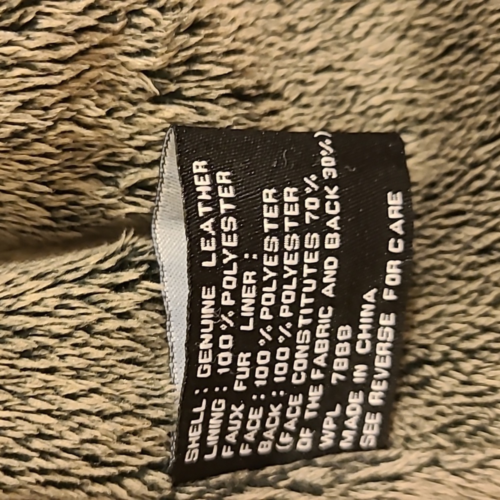 Leather jacket - Picture 3 of 4